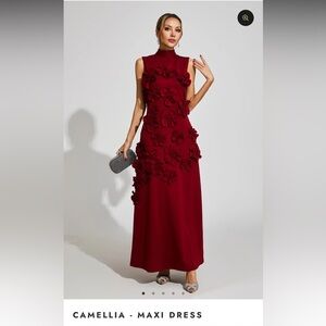 ⸻

NWT Olivia Label Camellia Maxi Dress – Burgundy Red – Size 2X